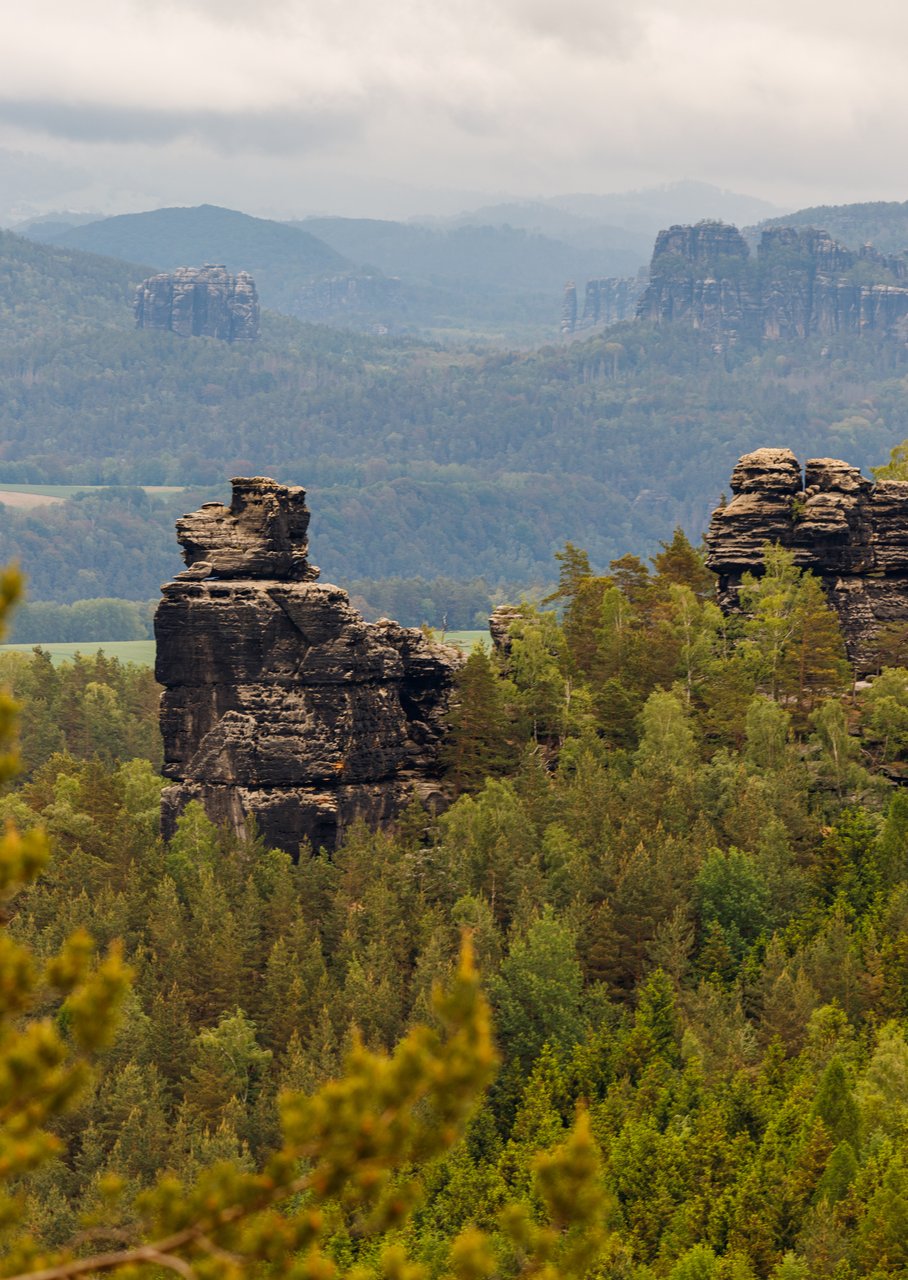 Hunskirche in front of Falkenstein and Schrammstein, Saxon Switzerland. 2024